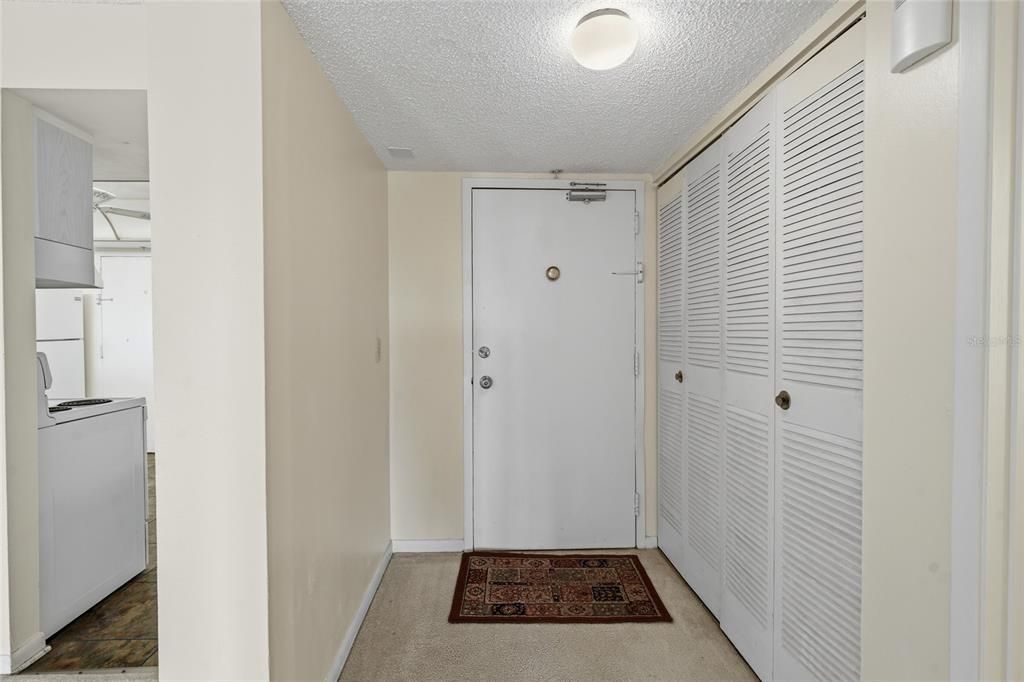 En Venta: $299,900 (3 camas, 2 baños, 1500 Pies cuadrados)