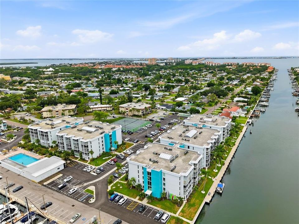 En Venta: $299,900 (3 camas, 2 baños, 1500 Pies cuadrados)