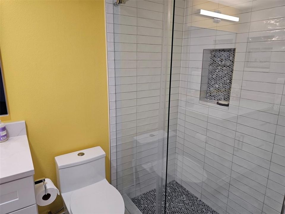 For Rent: $3,700 (2 beds, 2 baths, 1304 Square Feet)