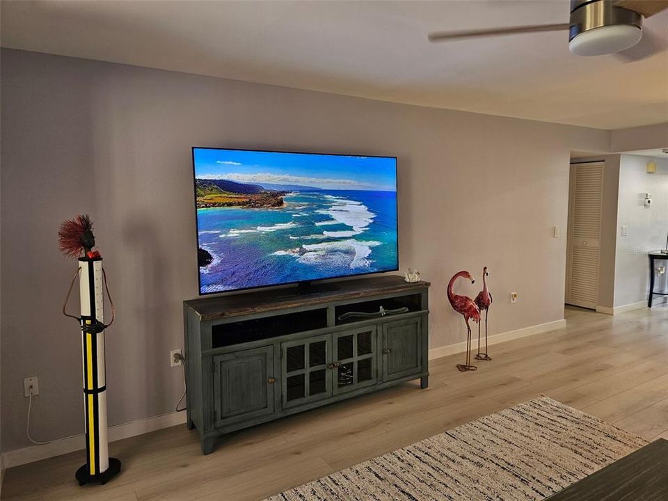 For Rent: $3,700 (2 beds, 2 baths, 1304 Square Feet)