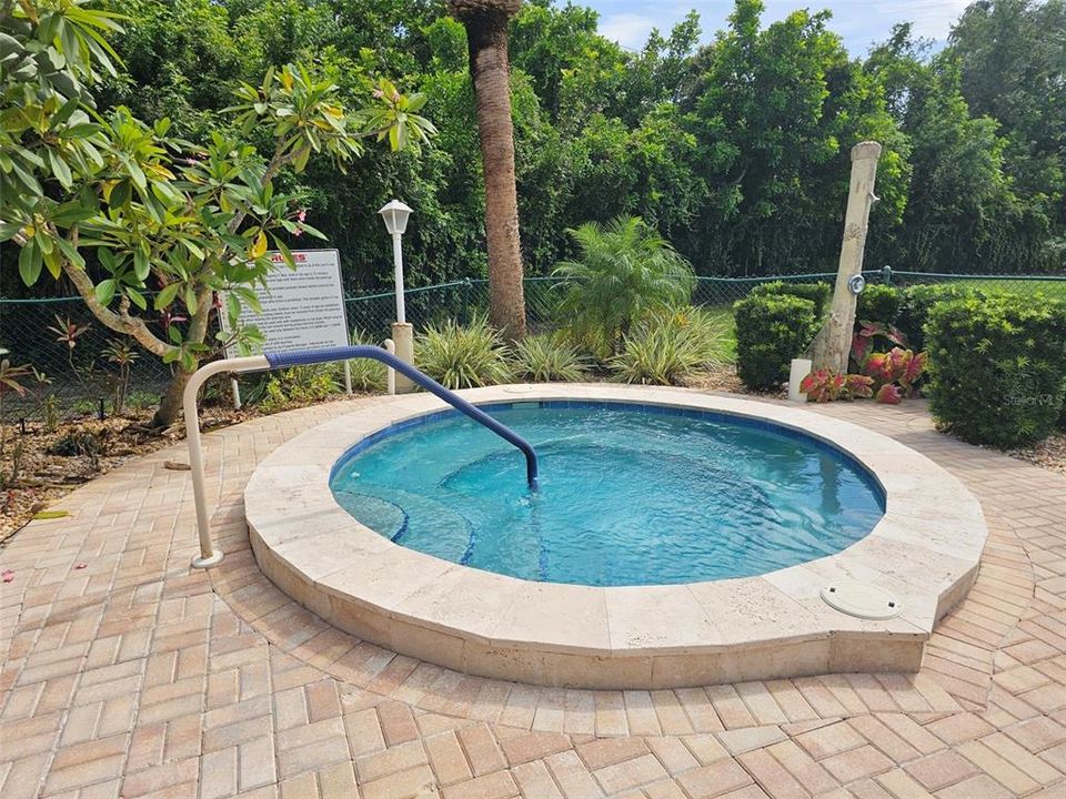 For Rent: $3,700 (2 beds, 2 baths, 1304 Square Feet)