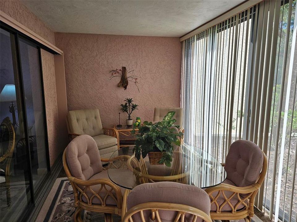 For Rent: $3,700 (2 beds, 2 baths, 1304 Square Feet)