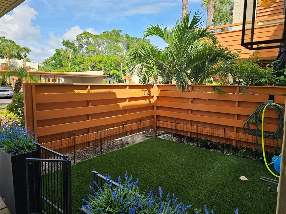 For Rent: $3,700 (2 beds, 2 baths, 1304 Square Feet)
