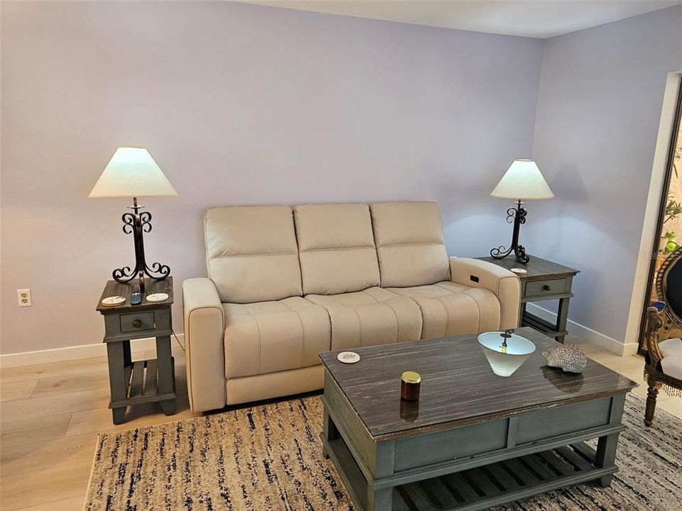 For Rent: $3,700 (2 beds, 2 baths, 1304 Square Feet)