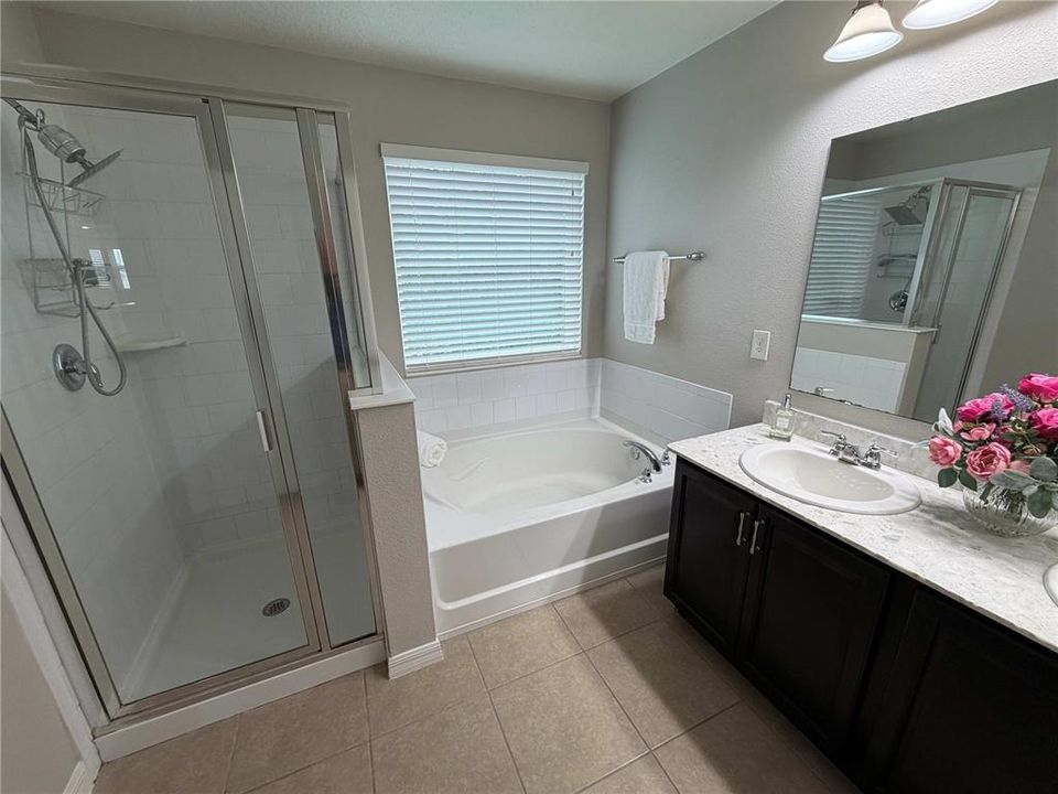 For Rent: $2,695 (3 beds, 3 baths, 2607 Square Feet)