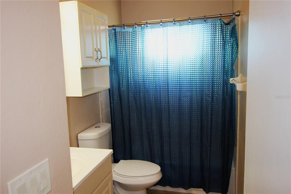 For Rent: $1,700 (2 beds, 1 baths, 846 Square Feet)