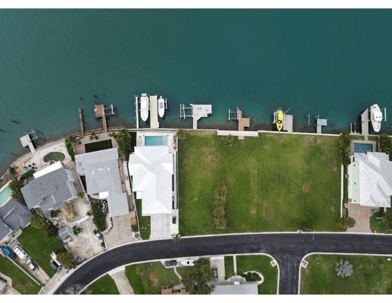 待售: $740,000 (0.15 acres)