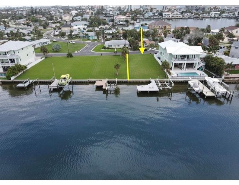 待售: $740,000 (0.15 acres)