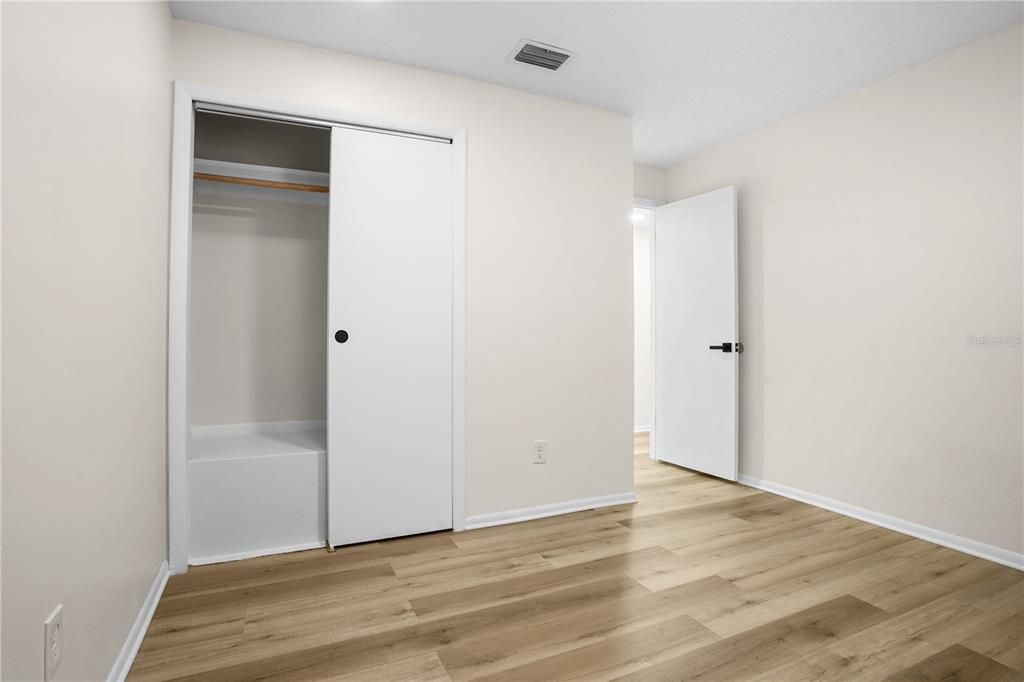 На продажу: $475,000 (4 спален, 2 ванн, 1680 Квадратных фут)
