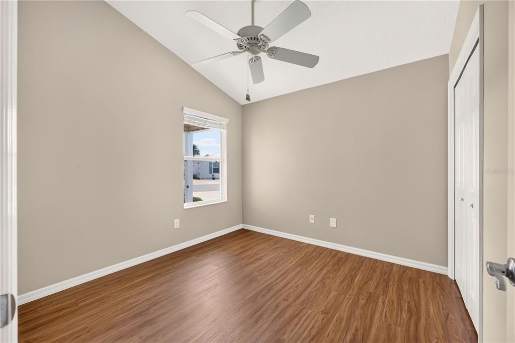 For Sale: $359,000 (3 beds, 2 baths, 1392 Square Feet)