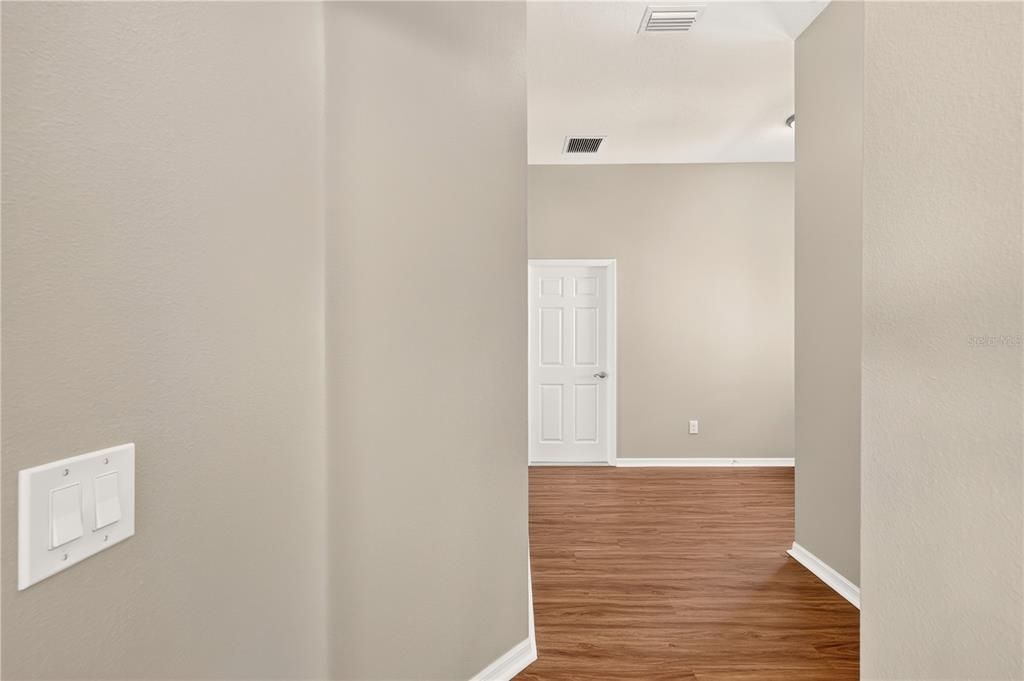 For Sale: $359,000 (3 beds, 2 baths, 1392 Square Feet)