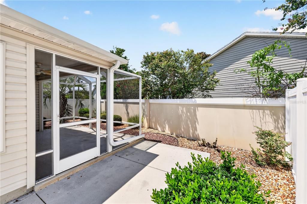 For Sale: $359,000 (3 beds, 2 baths, 1392 Square Feet)