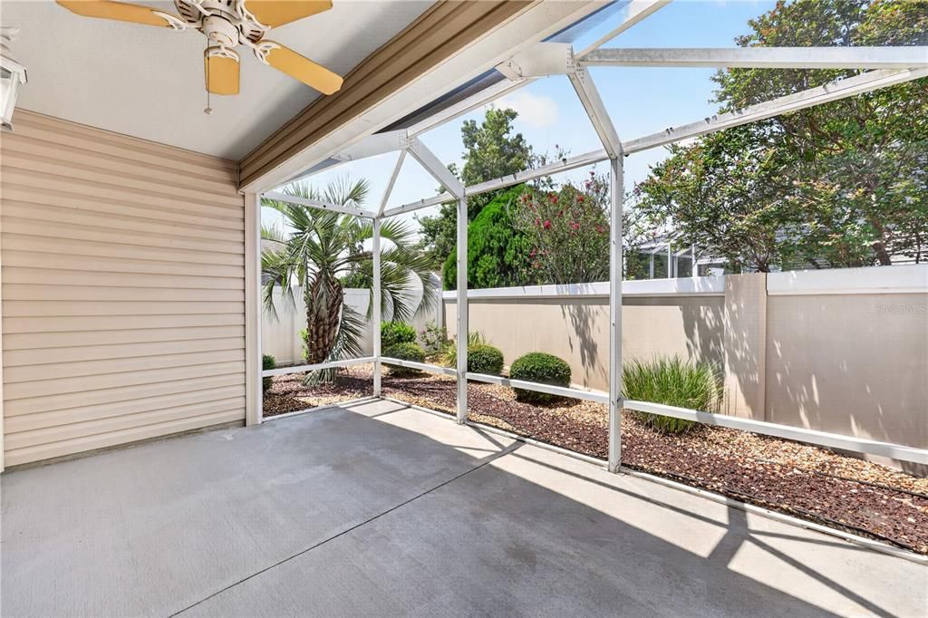 For Sale: $359,000 (3 beds, 2 baths, 1392 Square Feet)