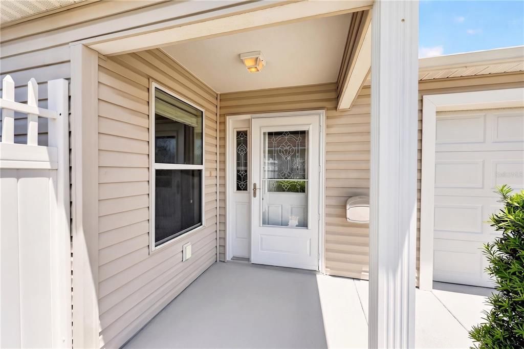 For Sale: $359,000 (3 beds, 2 baths, 1392 Square Feet)