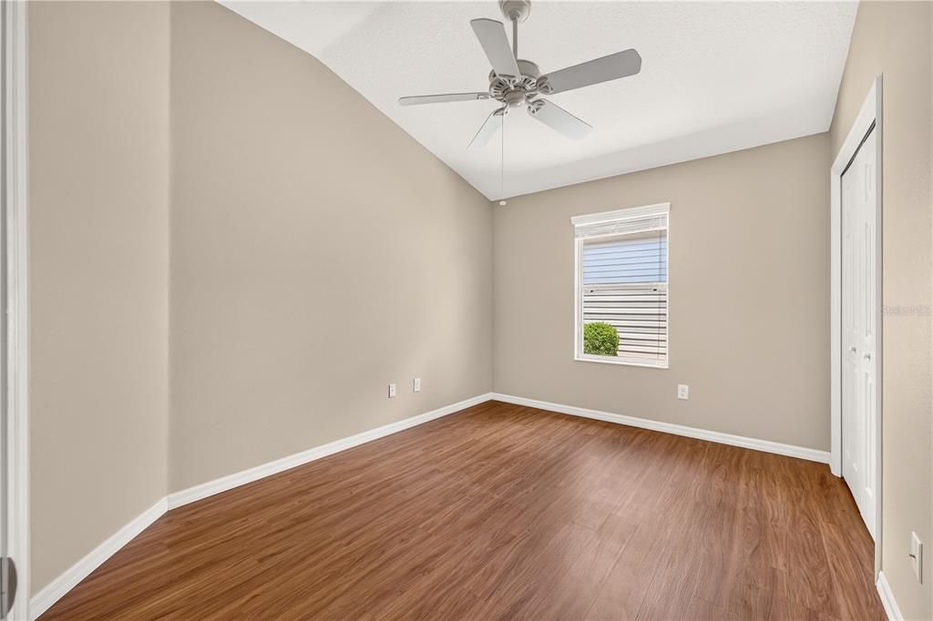 For Sale: $359,000 (3 beds, 2 baths, 1392 Square Feet)