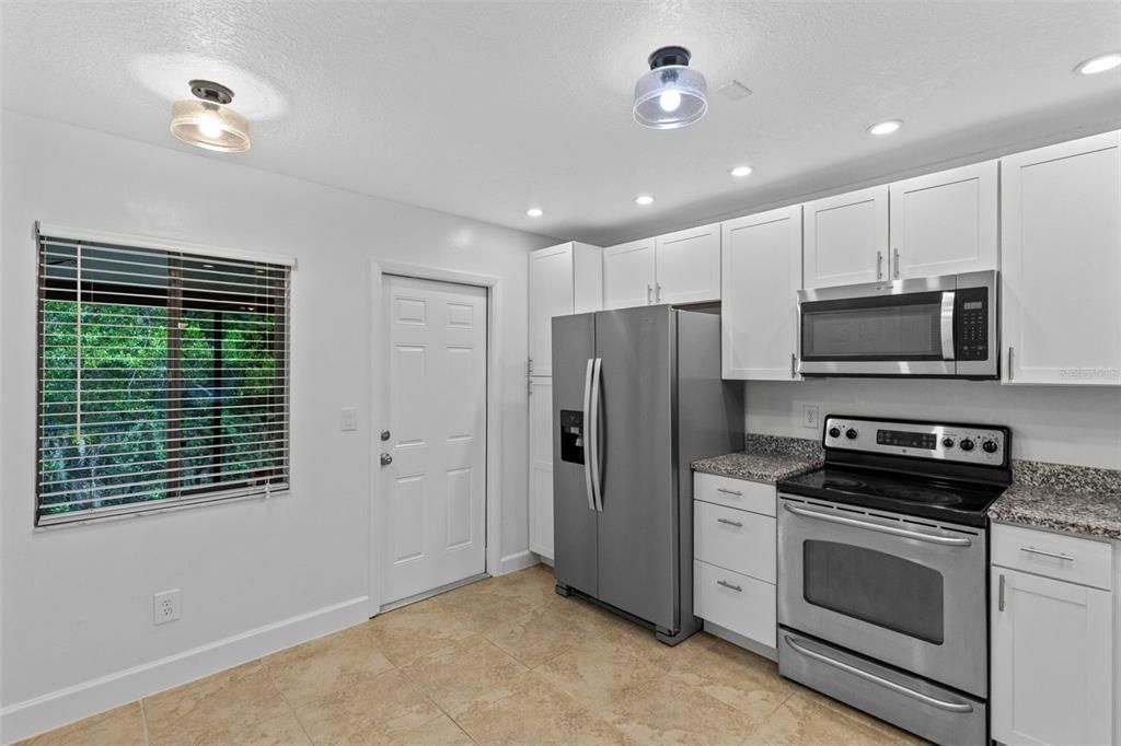 En Venta: $285,000 (2 camas, 2 baños, 960 Pies cuadrados)