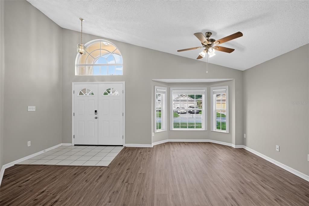 Active With Contract: $439,900 (4 beds, 2 baths, 2037 Square Feet)
