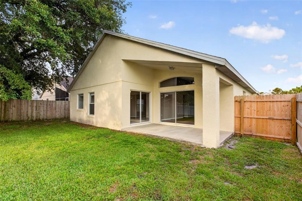 Active With Contract: $439,900 (4 beds, 2 baths, 2037 Square Feet)