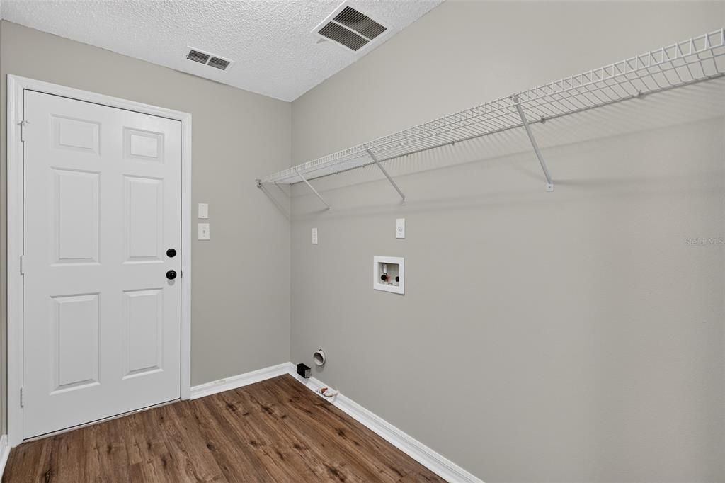 Active With Contract: $439,900 (4 beds, 2 baths, 2037 Square Feet)