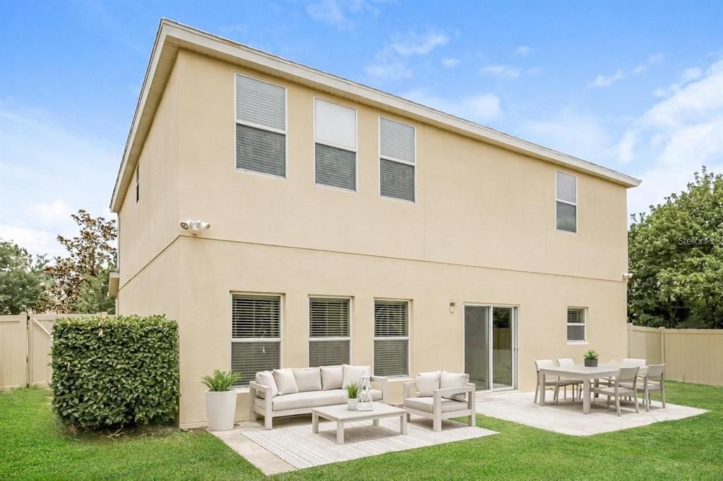 For Sale: $410,000 (4 beds, 2 baths, 2590 Square Feet)
