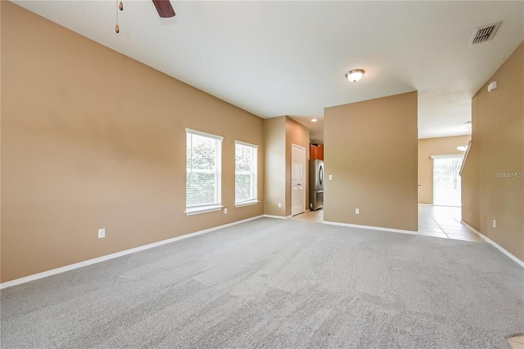 For Sale: $410,000 (4 beds, 2 baths, 2590 Square Feet)