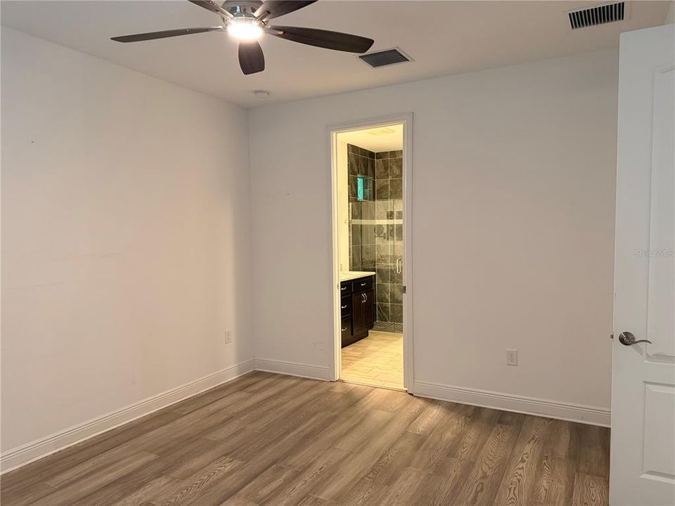En Venta: $469,900 (3 camas, 2 baños, 1698 Pies cuadrados)