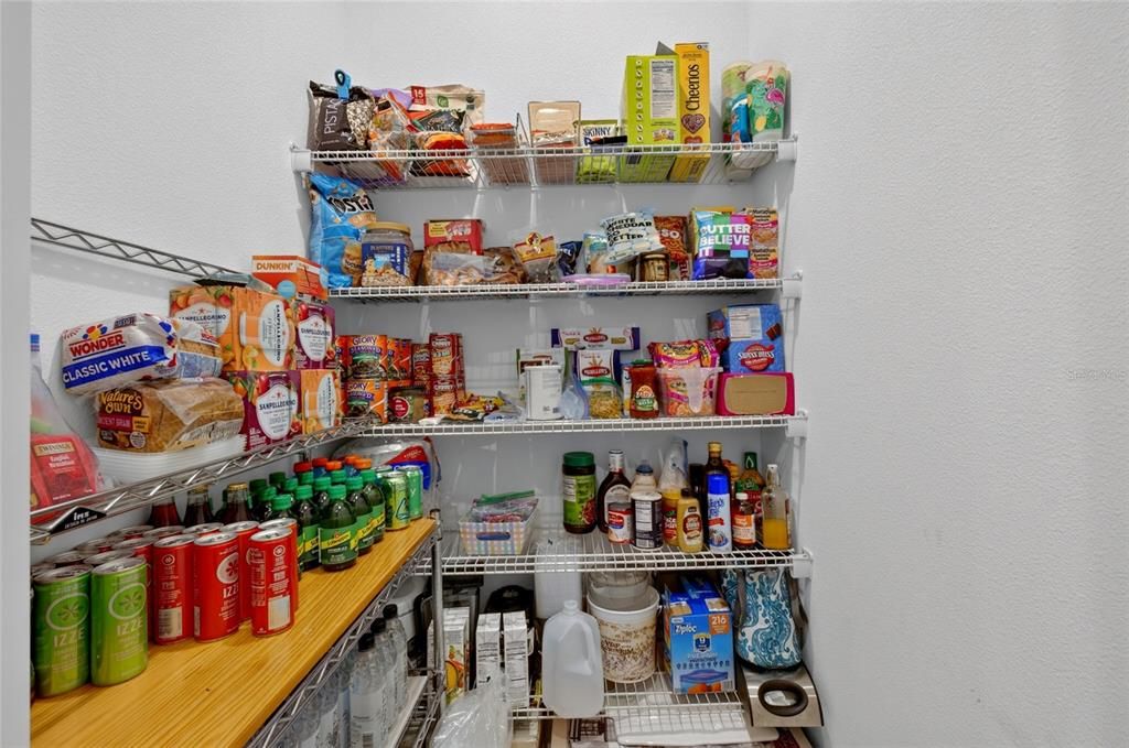 En Venta: $665,000 (4 camas, 3 baños, 2926 Pies cuadrados)