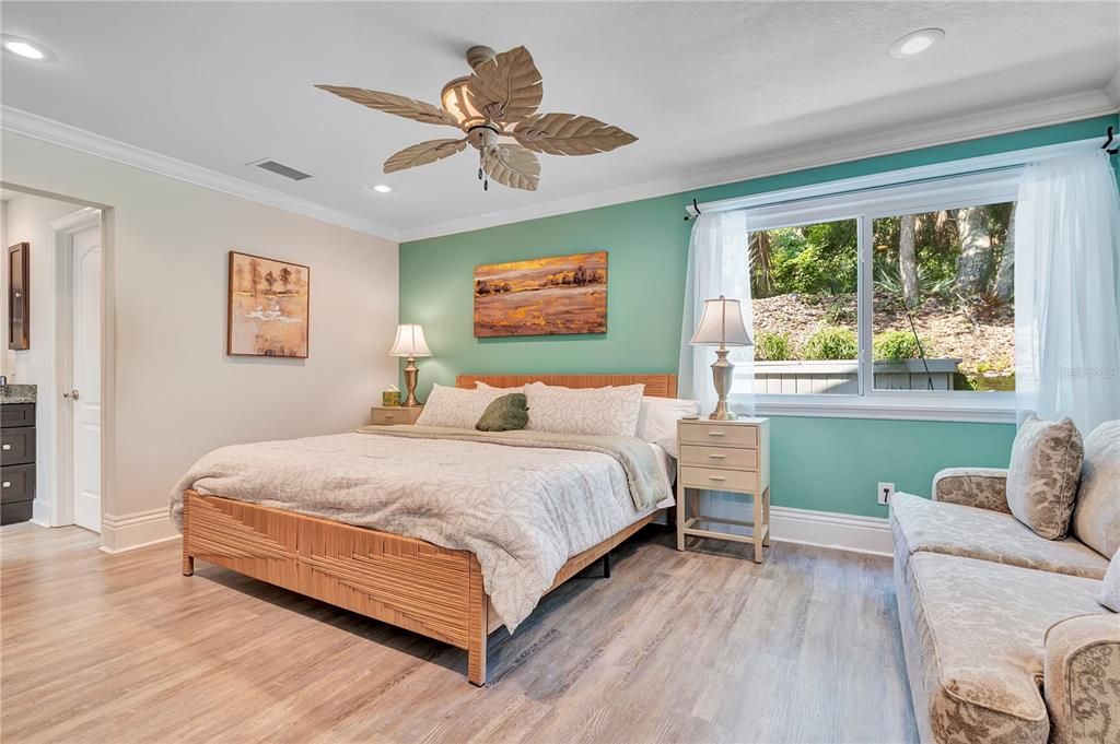 For Rent: $4,500 (3 beds, 2 baths, 1236 Square Feet)