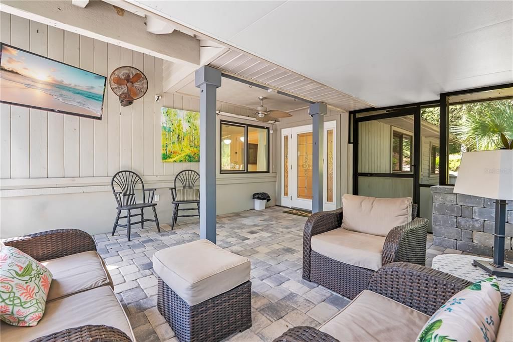 For Rent: $4,500 (3 beds, 2 baths, 1236 Square Feet)