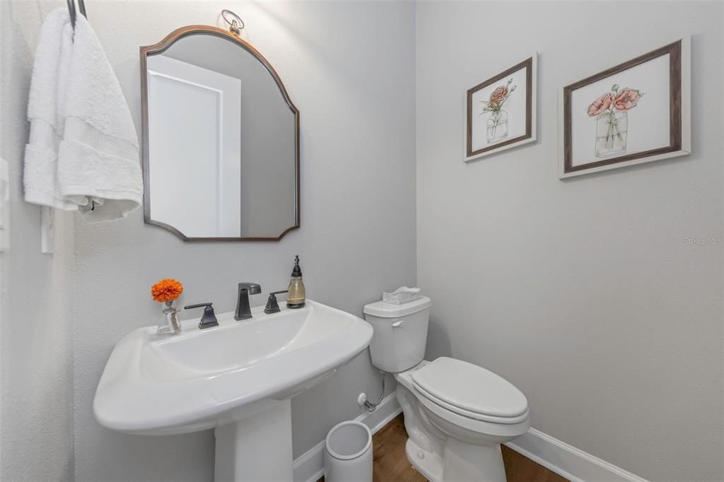 Activo con contrato: $624,900 (3 camas, 2 baños, 2640 Pies cuadrados)