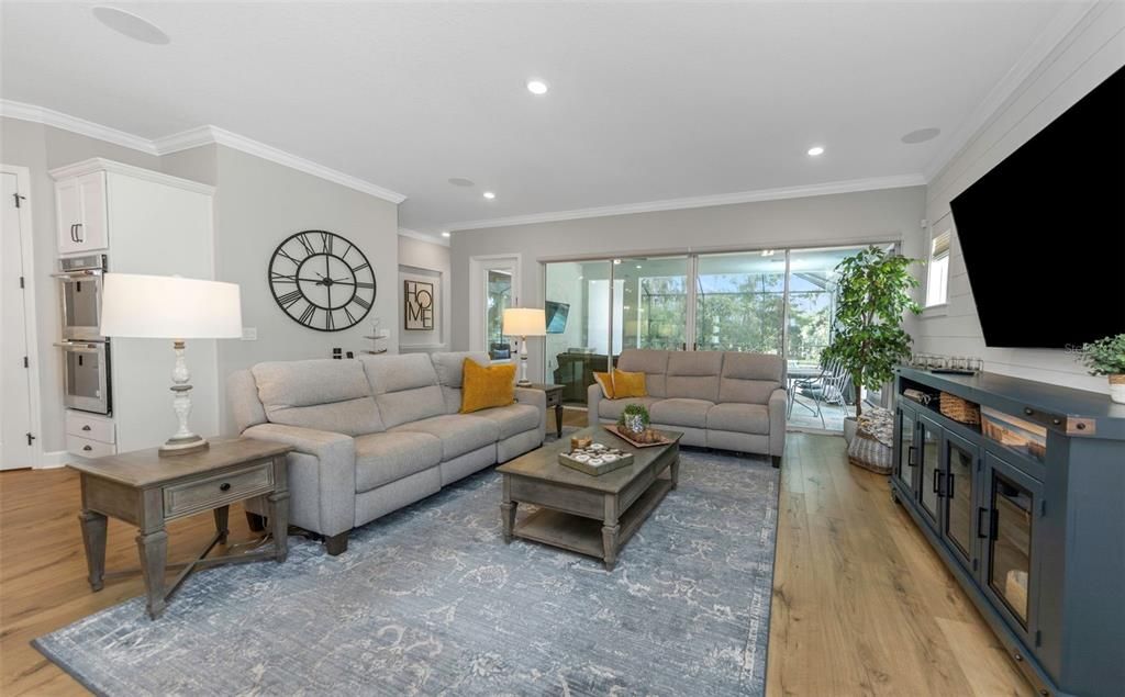 Activo con contrato: $624,900 (3 camas, 2 baños, 2640 Pies cuadrados)
