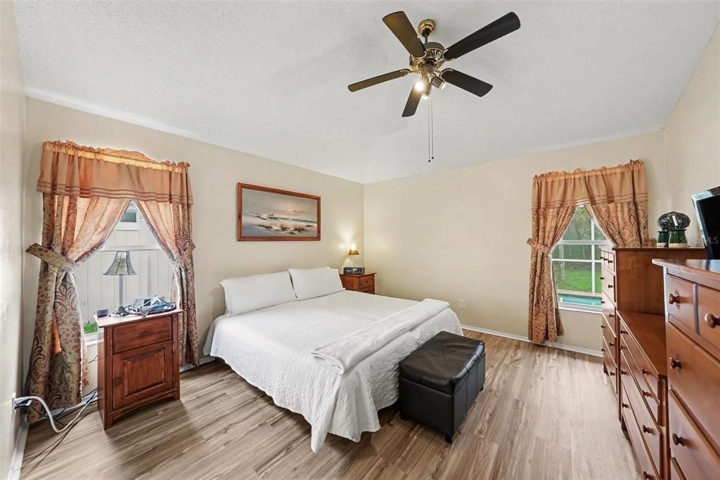 Activo con contrato: $495,000 (3 camas, 2 baños, 1682 Pies cuadrados)
