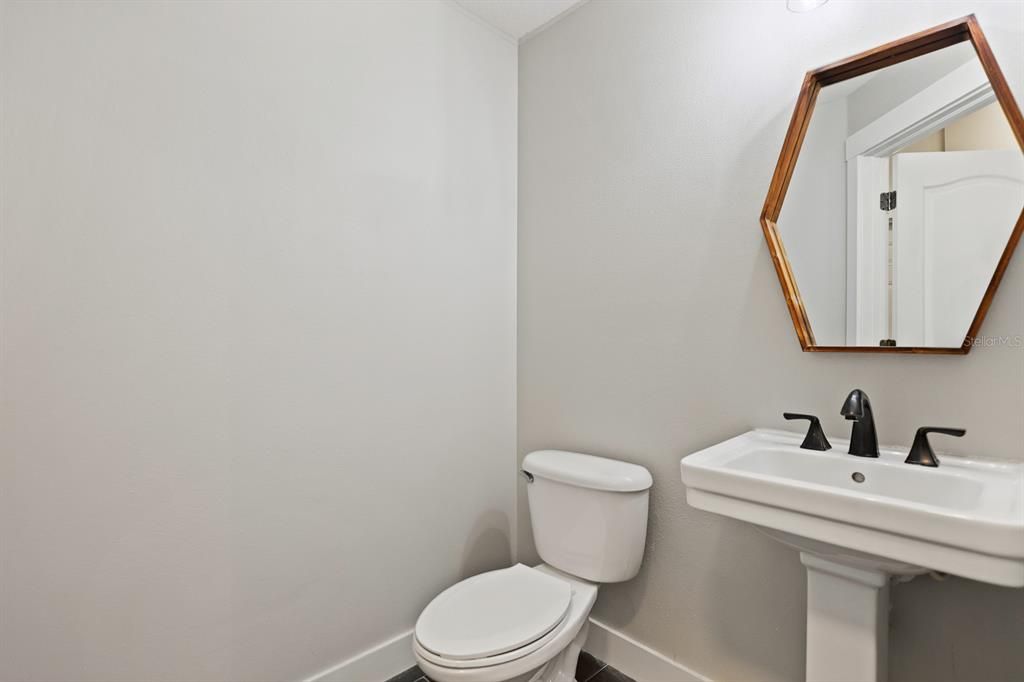 В аренду: $1,900 (2 спален, 2 ванн, 1260 Квадратных фут)