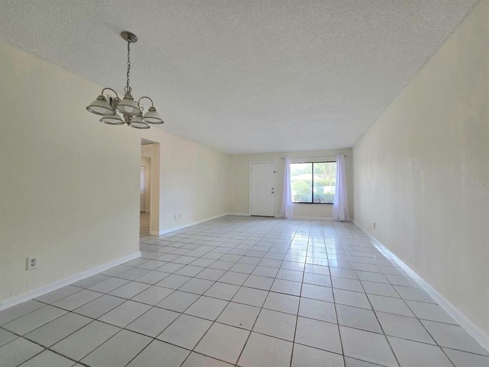 For Rent: $1,625 (3 beds, 2 baths, 1200 Square Feet)