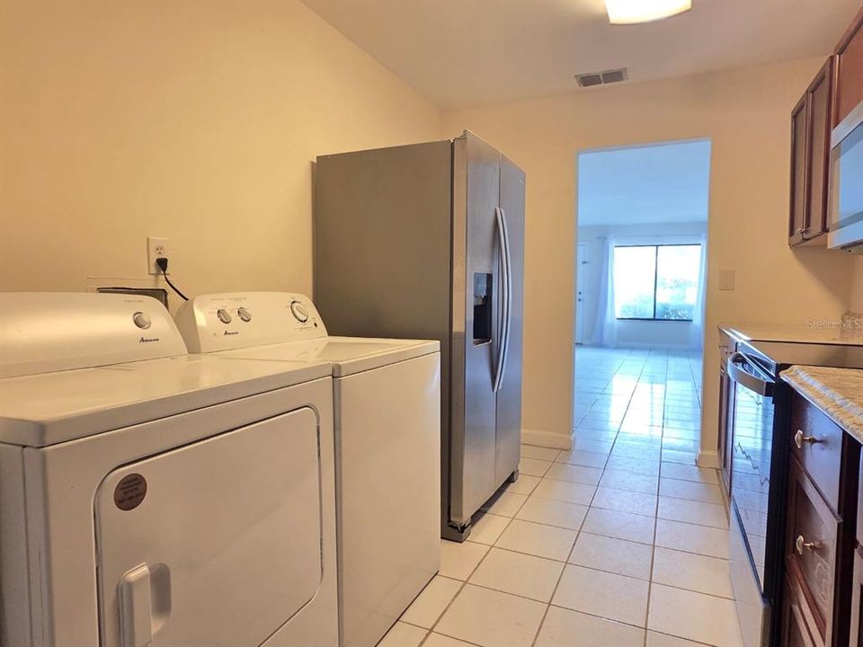 For Rent: $1,625 (3 beds, 2 baths, 1200 Square Feet)