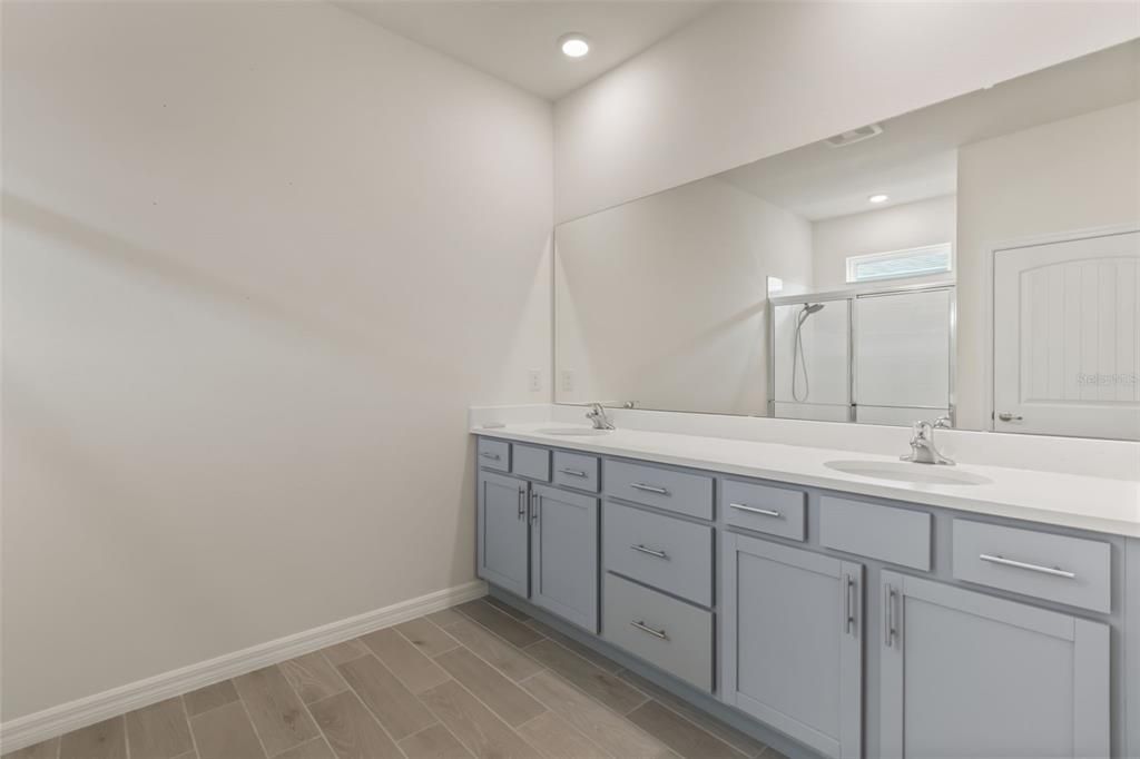 For Sale: $429,900 (4 beds, 2 baths, 2059 Square Feet)
