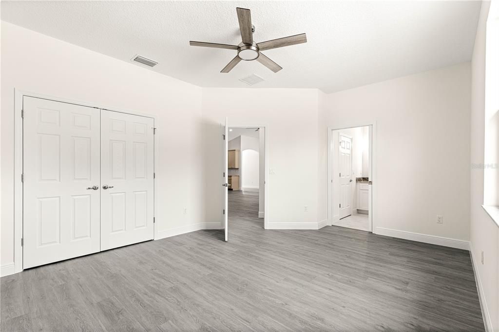 For Sale: $525,000 (4 beds, 3 baths, 2621 Square Feet)