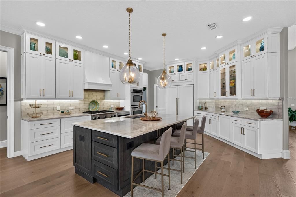 For Sale: $2,100,000 (4 beds, 3 baths, 3912 Square Feet)