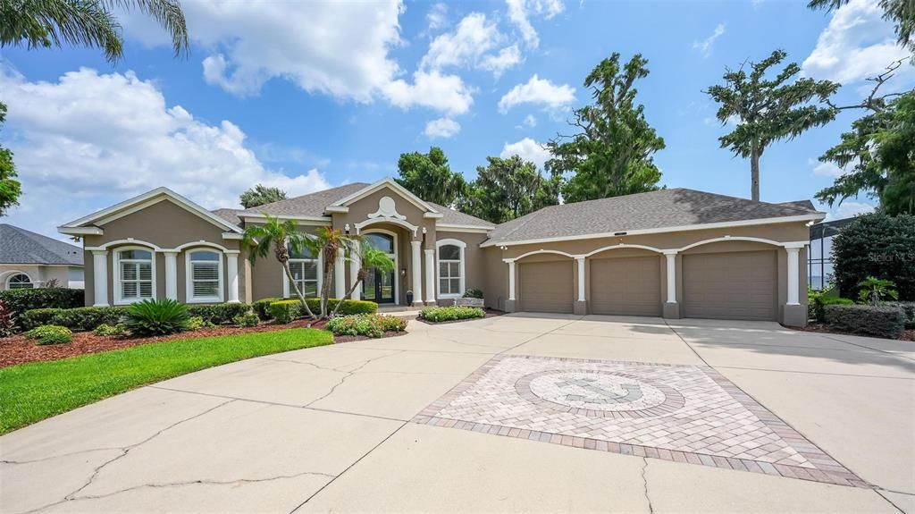 For Sale: $2,100,000 (4 beds, 3 baths, 3912 Square Feet)