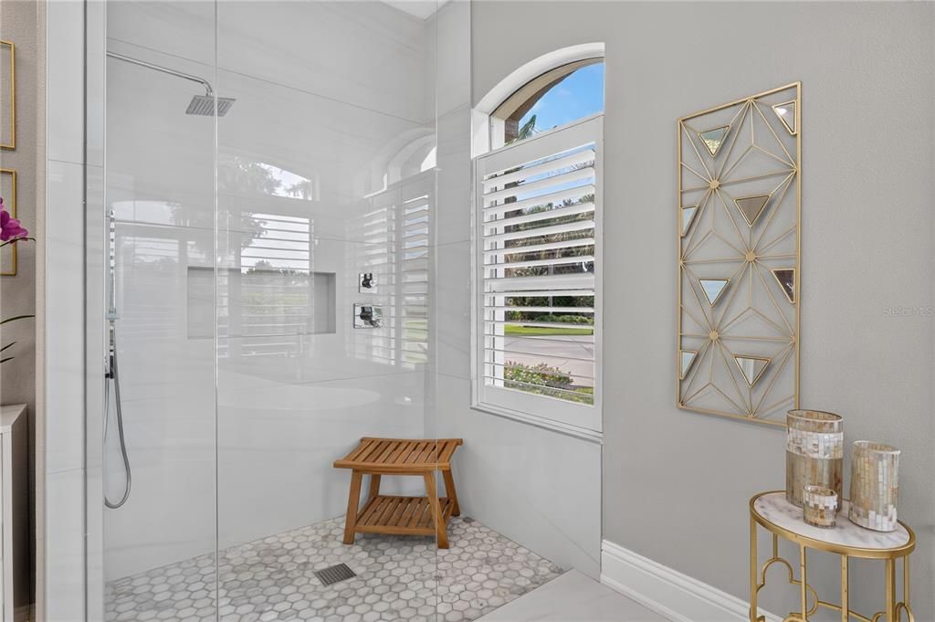 For Sale: $2,100,000 (4 beds, 3 baths, 3912 Square Feet)