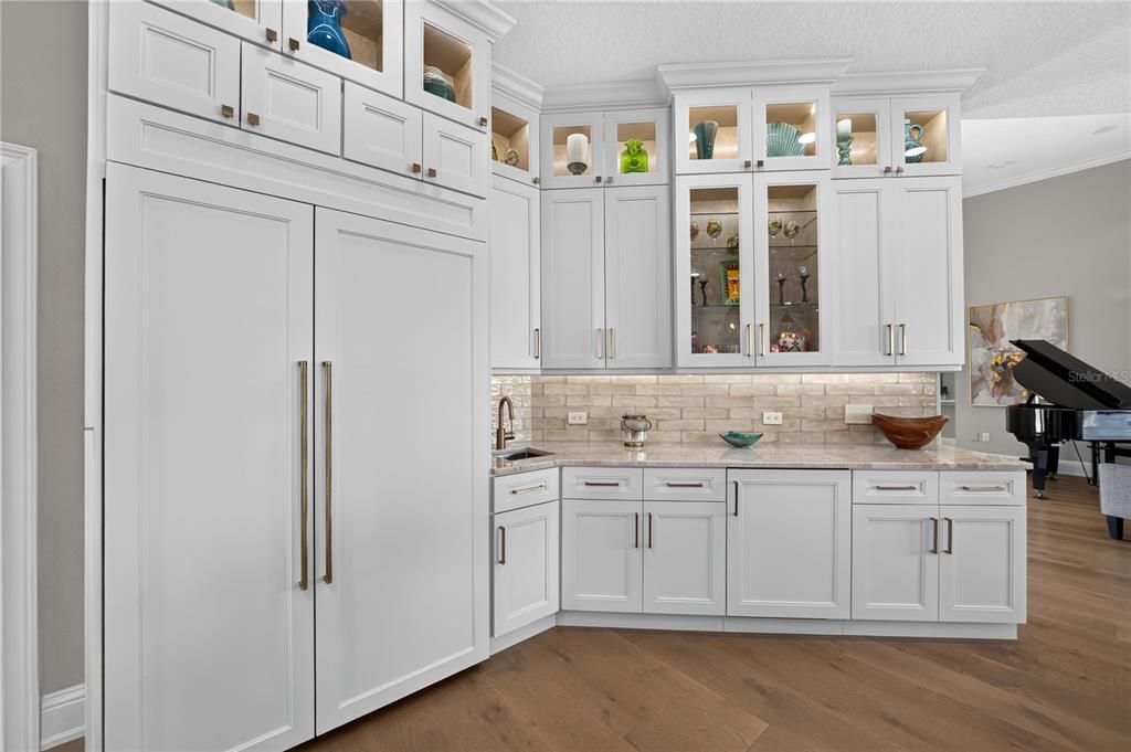 For Sale: $2,100,000 (4 beds, 3 baths, 3912 Square Feet)
