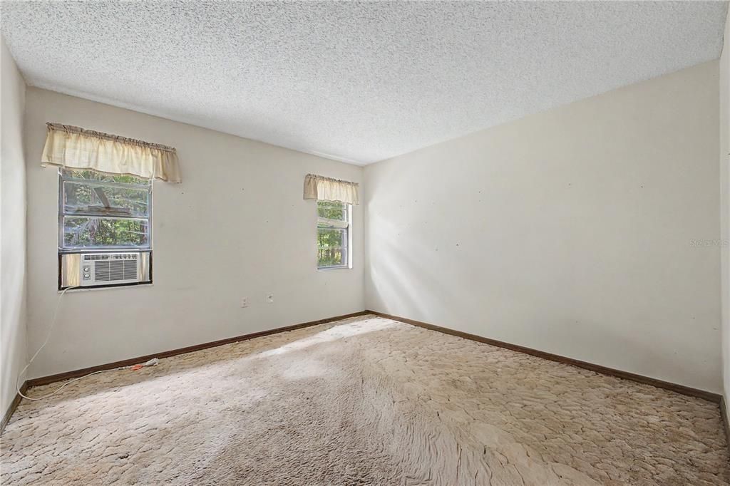 For Sale: $500,000 (3 beds, 2 baths, 1918 Square Feet)