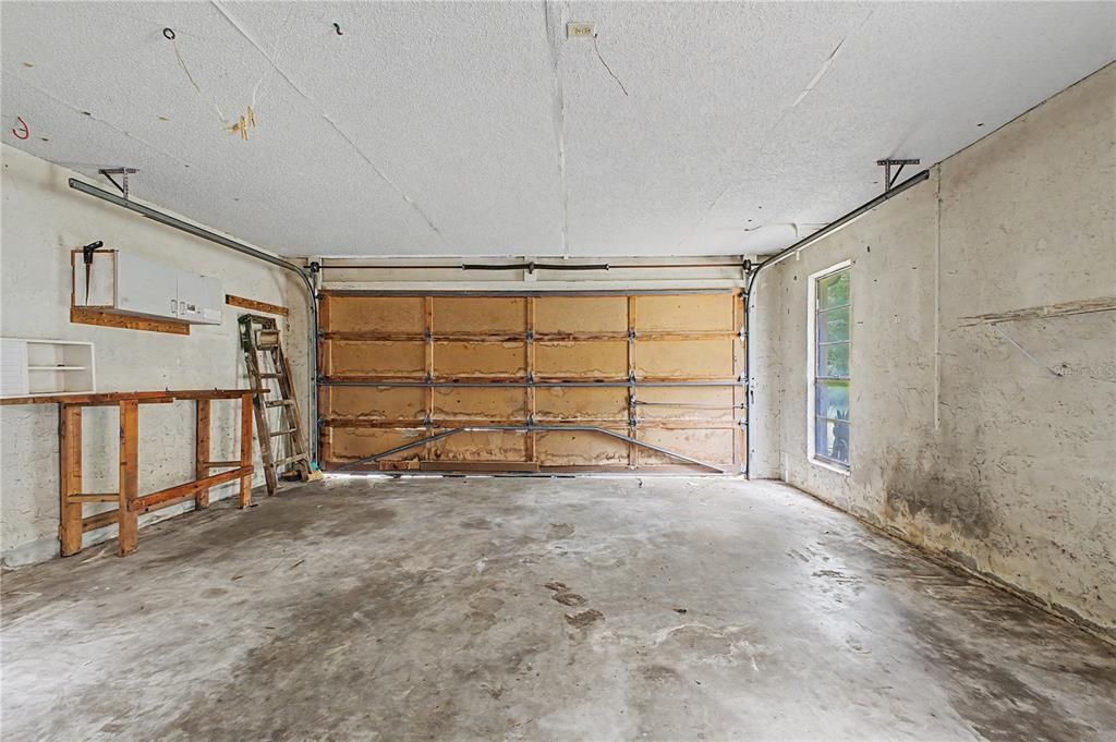 For Sale: $500,000 (3 beds, 2 baths, 1918 Square Feet)
