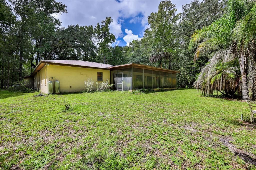 For Sale: $500,000 (3 beds, 2 baths, 1918 Square Feet)