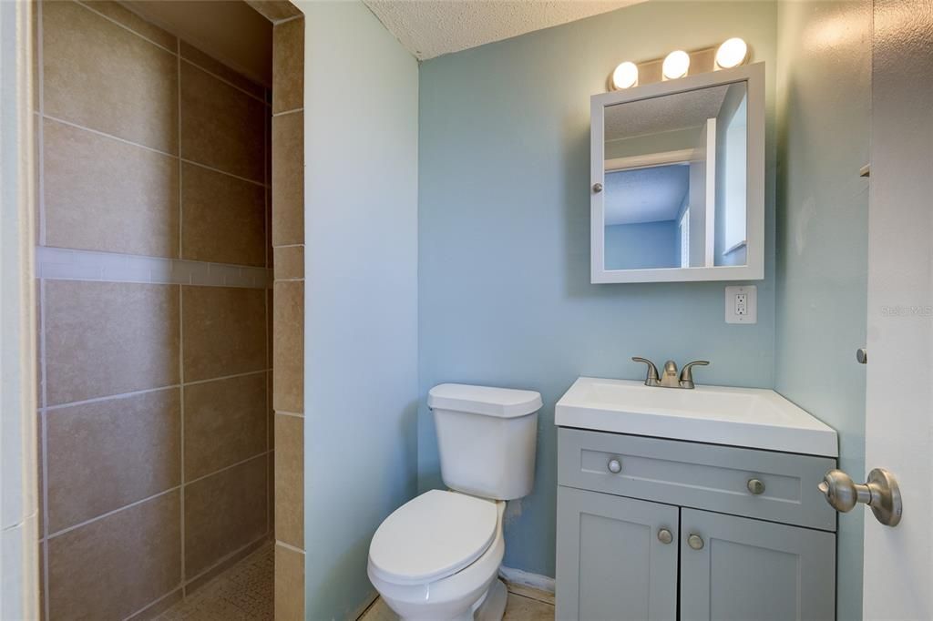 For Sale: $175,000 (2 beds, 2 baths, 1032 Square Feet)