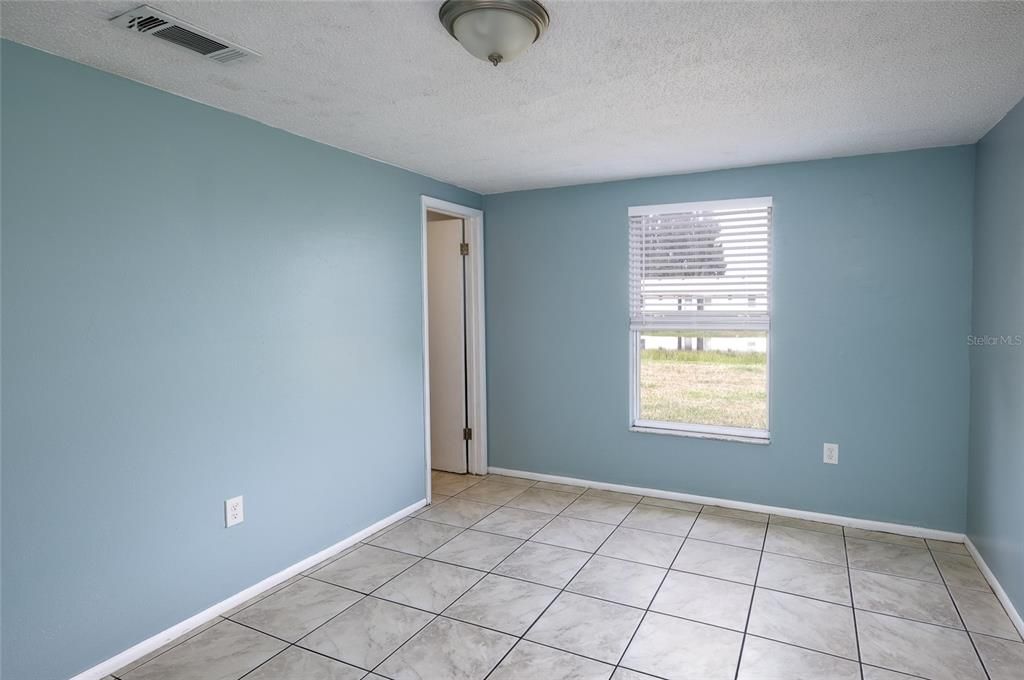 For Sale: $175,000 (2 beds, 2 baths, 1032 Square Feet)