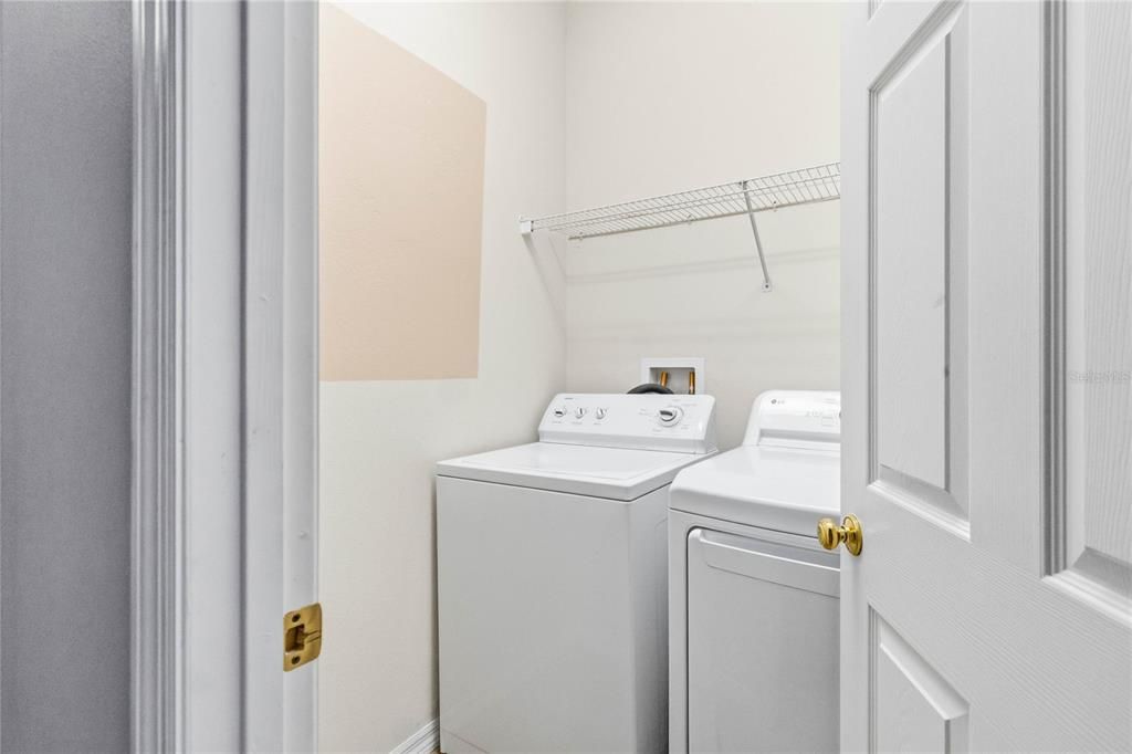 На продажу: $545,000 (4 спален, 3 ванн, 1966 Квадратных фут)
