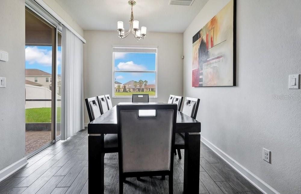 Active With Contract: $438,000 (3 beds, 2 baths, 1737 Square Feet)