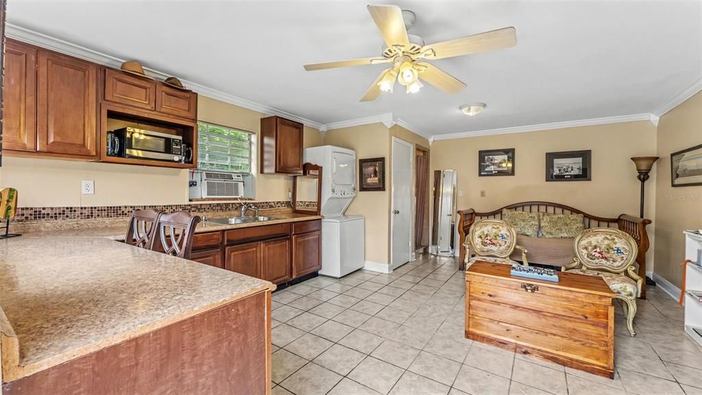 En Venta: $639,900 (3 camas, 3 baños, 1990 Pies cuadrados)