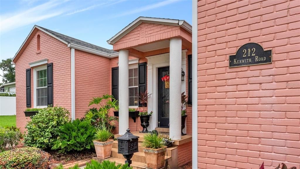 En Venta: $639,900 (3 camas, 3 baños, 1990 Pies cuadrados)
